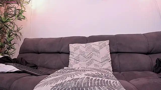 SebastianVilla  online show from March 7, 2025, 7:16 pm