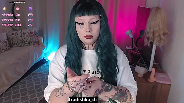 tradishka online show from February 1, 2026, 3:43 pm