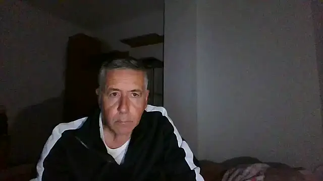 parejamlga58 online show from December 16, 2025, 10:25 pm