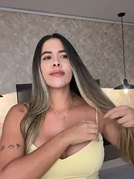 Snapshot of Emilia_Bakerr chatting on March 3, 2026, 7:32 pm Emilia Bakerr online show from March 3, 2026, 7:32 pm