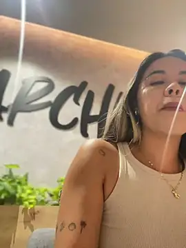 Snapshot of Emilia_Bakerr chatting on January 21, 2025, 5:41 pm Emilia Bakerr online show from January 21, 2025, 5:41 pm