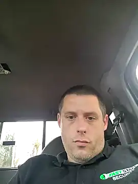 Snapshot of Dut421@xh chatting on October 26, 2025, 7:58 pm Dut421xh online show from October 26, 2025, 7:58 pm