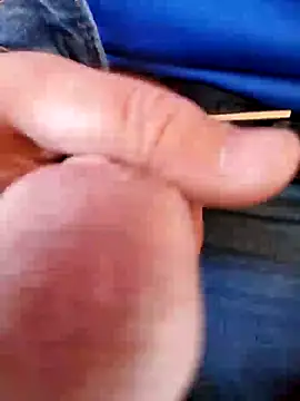 Snapshot of Dut421@xh chatting on November 1, 2025, 3:39 pm Dut421xh online show from November 1, 2025, 3:39 pm