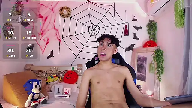 huge armound online show from November 7, 2025, 1:21 am