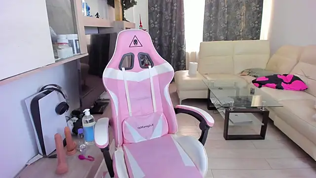 KaylaLaine online show from February 23, 2025, 6:28 am