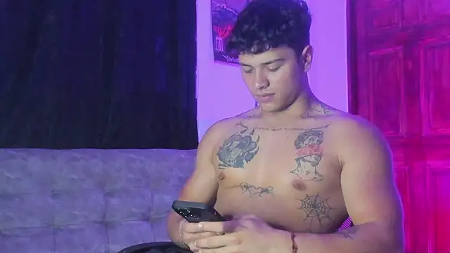 Snapshot of Dominic_Biker__ chatting on February 24, 2026, 4:46 am Dominic Biker online show from February 24, 2026, 4:46 am