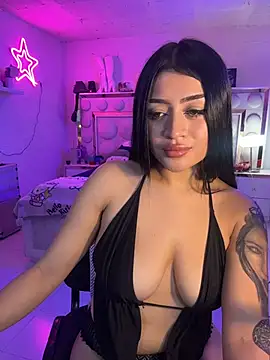 lucianaroy online show from June 23, 2026, 6:17 pm