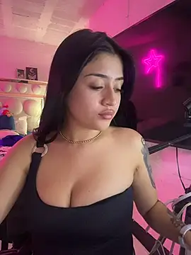 lucianaroy online show from June 23, 2026, 3:15 am