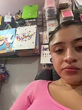 lucianaroy online show from October 22, 2025, 5:23 pm