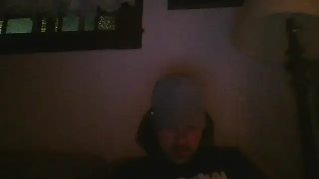 pumpitup123 online show from November 7, 2025, 4:06 am