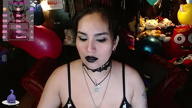 Snapshot of kureiji_hentaii chatting on February 5, 2026, 5:36 am kureiji hentaii online show from February 5, 2026, 5:36 am