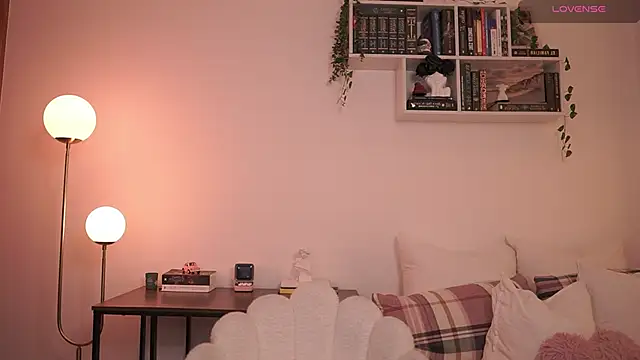 EmilyxRose - online show from February 26, 2025, 5:42 pm