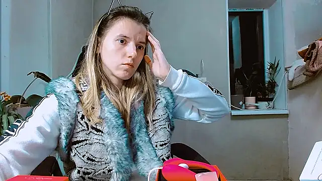 RosaJil online show from November 1, 2025, 3:39 pm