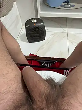 Snapshot of pino8787 chatting on March 18, 2025, 11:31 pm pino8787 online show from March 18, 2025, 11:31 pm