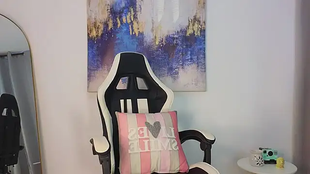 Snapshot of KristennBlue chatting on November 22, 2025, 11:53 am KristennBlue online show from November 22, 2025, 11:53 am