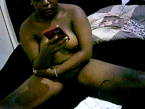 Snapshot of honeypotsweet chatting on February 1, 2026, 11:30 am honeypotsweet online show from February 1, 2026, 11:30 am