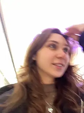 QuitieLia online show from February 17, 2026, 1:19 pm