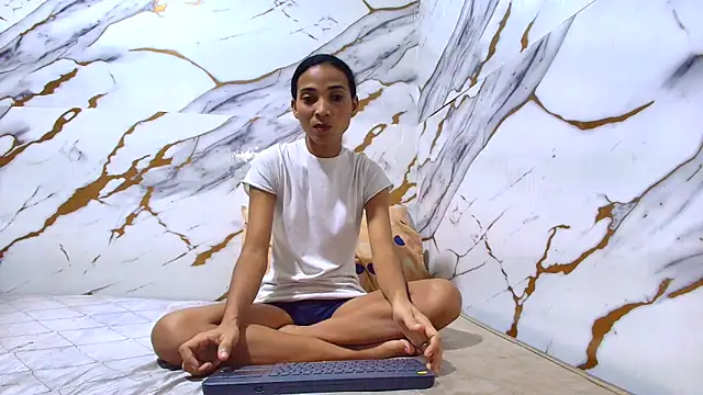 Snapshot of luciana_daza chatting on March 3, 2026, 7:43 pm luciana daza online show from March 3, 2026, 7:43 pm