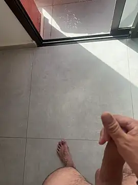 cagoulegrosse online show from April 19, 2026, 9:32 am