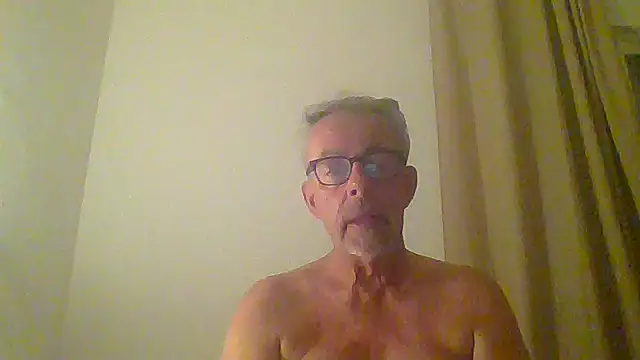 tuggy59 online show from September 11, 2025, 5:18 am