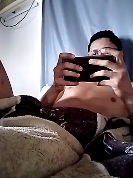 Snapshot of cirilopaupqueno chatting on October 4, 2025, 11:12 am cirilopaupqueno online show from October 4, 2025, 11:12 am