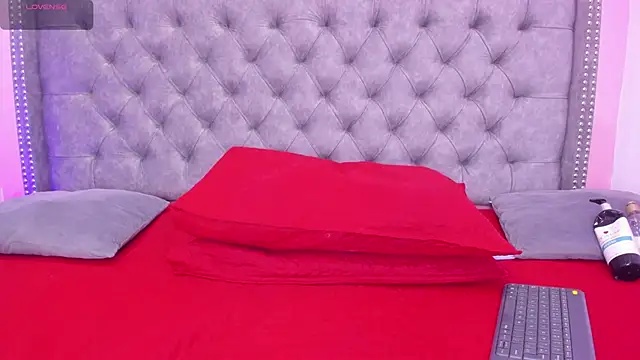 Snapshot of Sofia_Girl_ chatting on November 17, 2025, 7:01 am Sofia Girl online show from November 17, 2025, 7:01 am