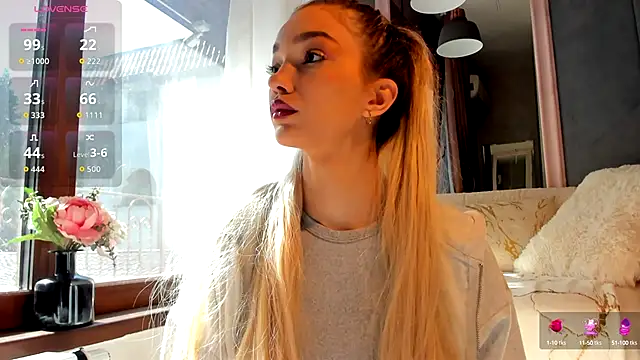 Snapshot of Sassy_Teen chatting on October 11, 2025, 10:16 am Sassy Teen online show from October 11, 2025, 10:16 am