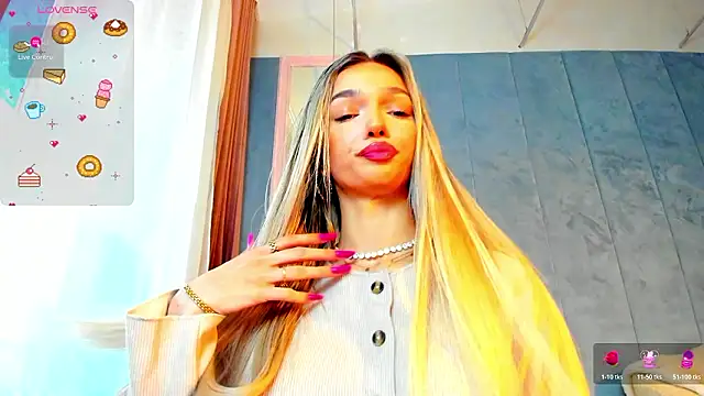 Snapshot of Sassy_Teen chatting on February 11, 2026, 8:36 am Sassy Teen online show from February 11, 2026, 8:36 am