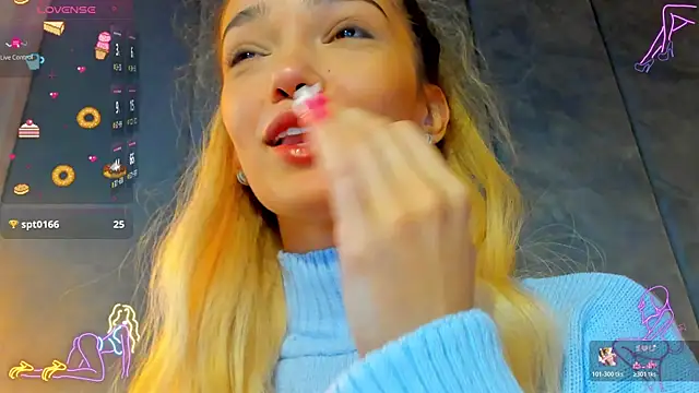 Snapshot of Sassy_Teen chatting on November 15, 2025, 10:52 am Sassy Teen online show from November 15, 2025, 10:52 am