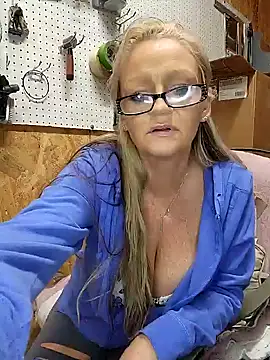 Southern Bella online show from December 5, 2024, 12:17 pm