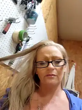 Southern Bella online show from December 5, 2024, 3:23 pm