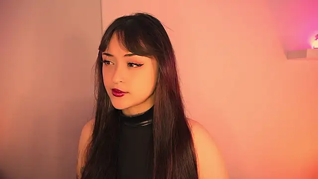 Snapshot of Gloomydoll chatting on February 9, 2026, 7:23 pm Gloomydoll online show from February 9, 2026, 7:23 pm