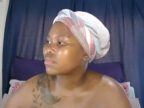 Snapshot of Real1SweetQueen chatting on January 13, 2026, 3:05 pm Real1SweetQueen online show from January 13, 2026, 3:05 pm