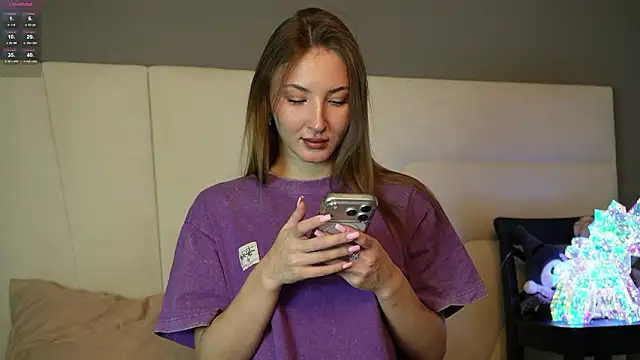 annief0x online show from March 7, 2026, 1:56 am