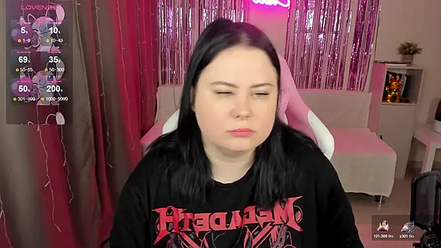 Akemi BBW online show from April 20, 2026, 6:16 am