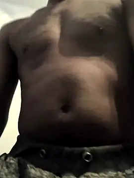 Snapshot of icyMike43 chatting on January 18, 2026, 6:33 pm icyMike43 online show from January 18, 2026, 6:33 pm