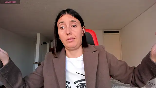 Snapshot of zoe_jeane_beker chatting on December 10, 2024, 9:00 pm zoe jeane beker online show from December 10, 2024, 9:00 pm