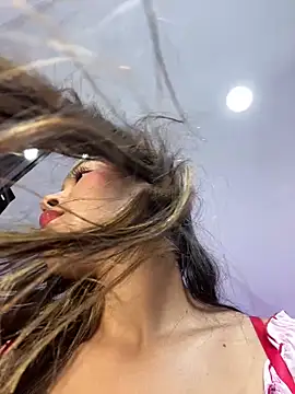 Anette  online show from October 21, 2025, 7:57 pm