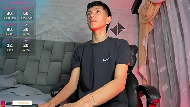 DereckCooperr online show from November 4, 2025, 11:08 pm