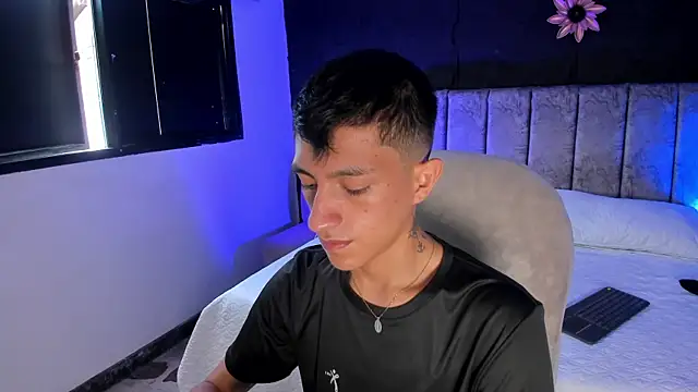 DereckCooperr online show from March 31, 2026, 8:22 pm