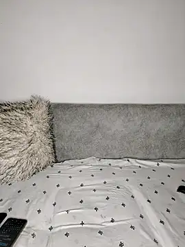 Snapshot of bebygirl143s chatting on November 29, 2025, 8:31 pm bebygirl143s online show from November 29, 2025, 8:31 pm