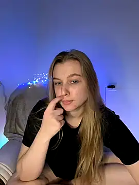 freiiaflower online show from October 29, 2025, 7:24 pm