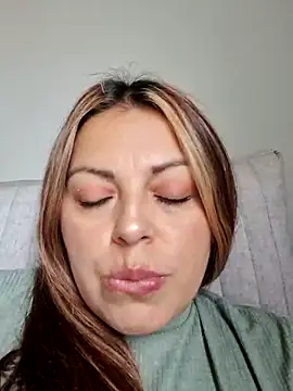 Snapshot of seherlatin chatting on June 29, 2026, 8:52 pm seherlatin online show from June 29, 2026, 8:52 pm
