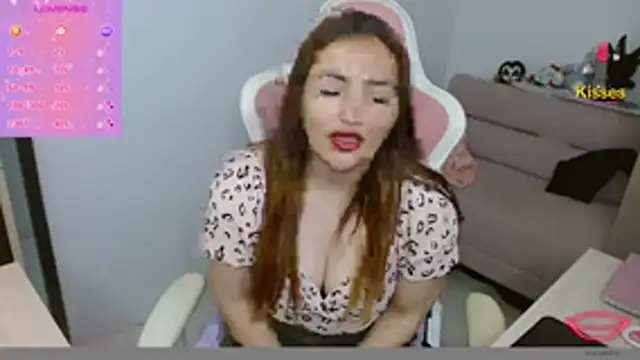 Snapshot of EVA_GRAYS chatting on February 25, 2026, 5:13 pm EVA GRAYS online show from February 25, 2026, 5:13 pm