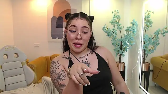 Snapshot of Isa_reel chatting on March 4, 2025, 10:16 pm Isa reel online show from March 4, 2025, 10:16 pm