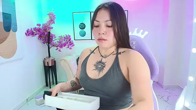 Snapshot of Isa_reel chatting on September 10, 2025, 7:24 pm Isa reel online show from September 10, 2025, 7:24 pm