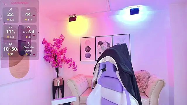 Isa reel online show from November 14, 2025, 7:39 pm