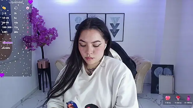 Isa reel online show from April 10, 2026, 7:54 pm