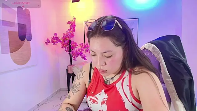 Snapshot of Isa_reel chatting on October 2, 2025, 7:39 pm Isa reel online show from October 2, 2025, 7:39 pm