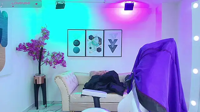 Snapshot of Isa_reel chatting on September 27, 2025, 7:53 pm Isa reel online show from September 27, 2025, 7:53 pm